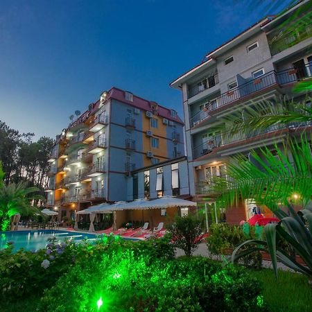 Iveria Elli Hotel Шекветили Экстерьер фото