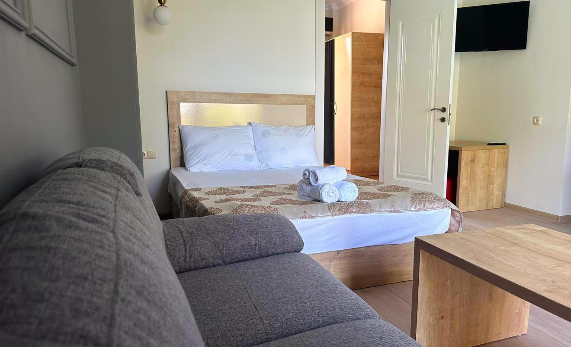 Iveria Elli Hotel Шекветили Экстерьер фото