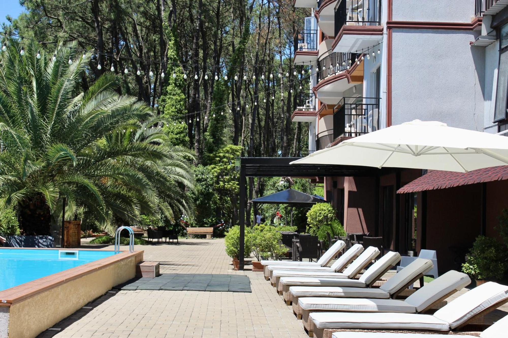 Iveria Elli Hotel Шекветили Экстерьер фото